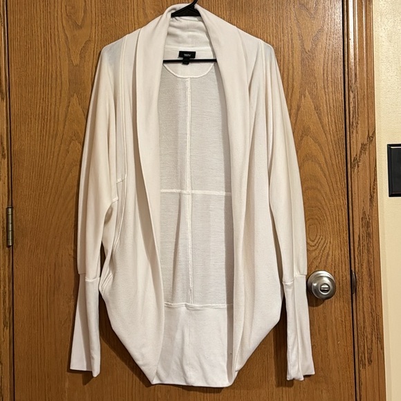 Women’s Cardigan - Picture 5 of 5